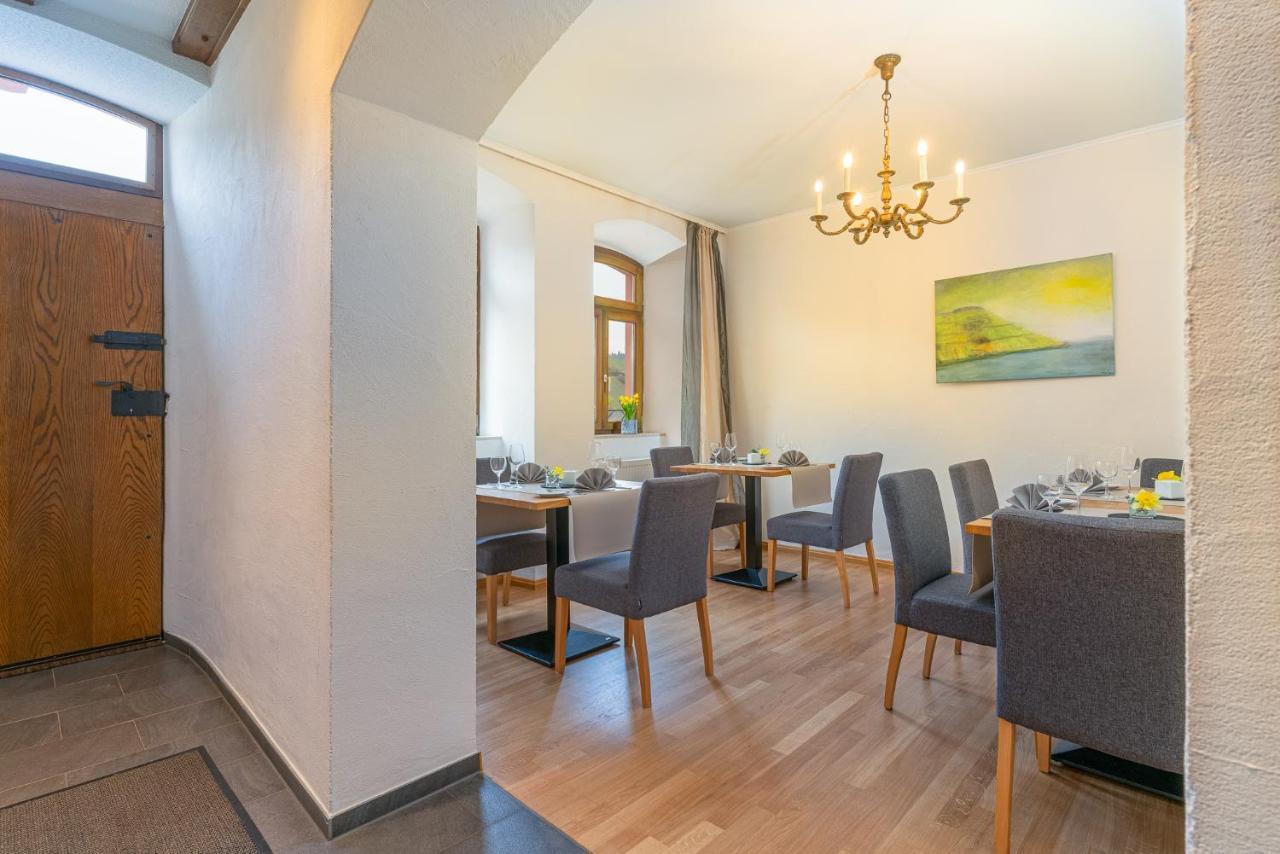 Hotel- Weingut- Moselloreley Piesport Esterno foto